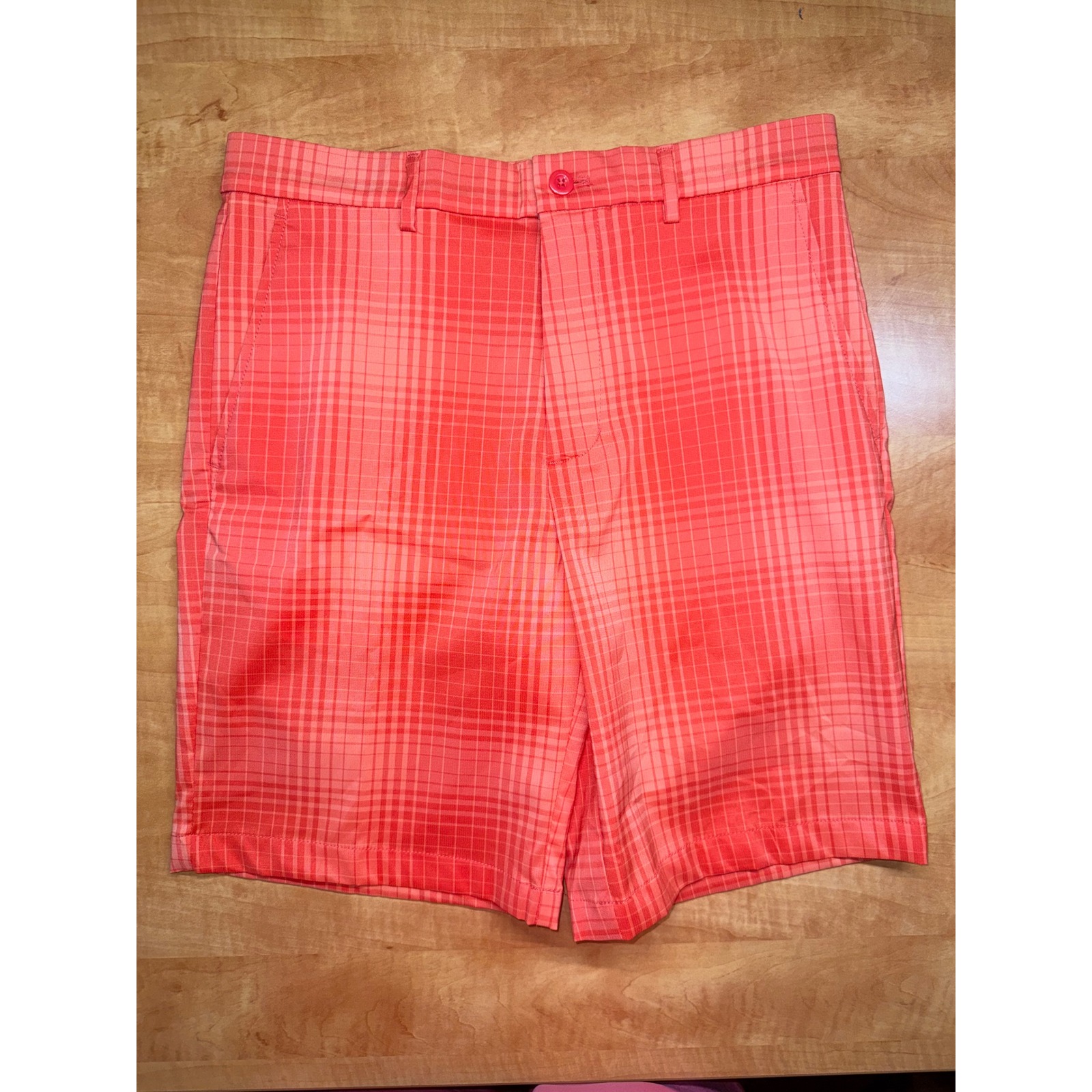 Greg Norman Attack Life Mens Golf Shorts 30 Coral Orange Plaid
